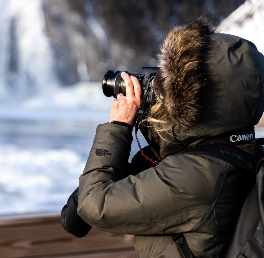 Outfit-Change and Scene-Adjustment Photo Session